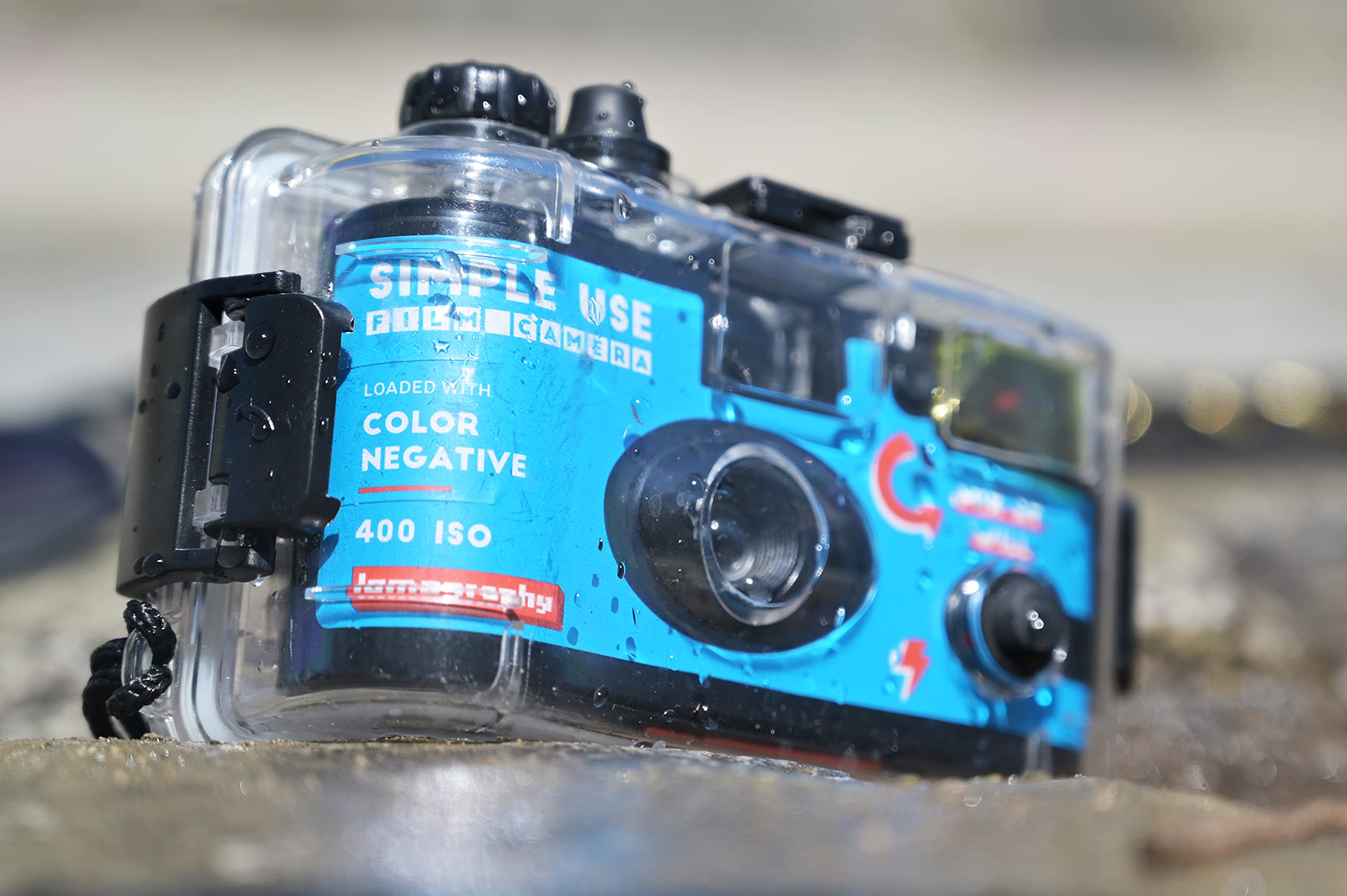 lomography-analogue-aqua-simple-use-reloadable-filmkamera-color-negative-400 image 4