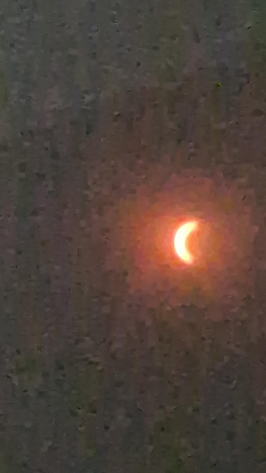 Eine Brille beschädigt