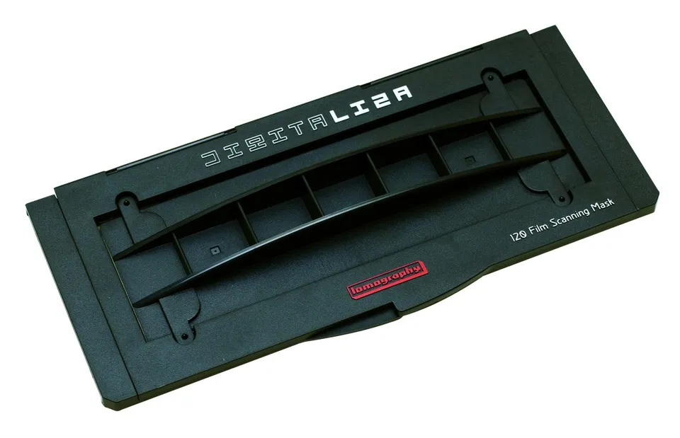 lomography-digitaliza-120-film-scanning-maske-f-r-mittelformat-negative image 1