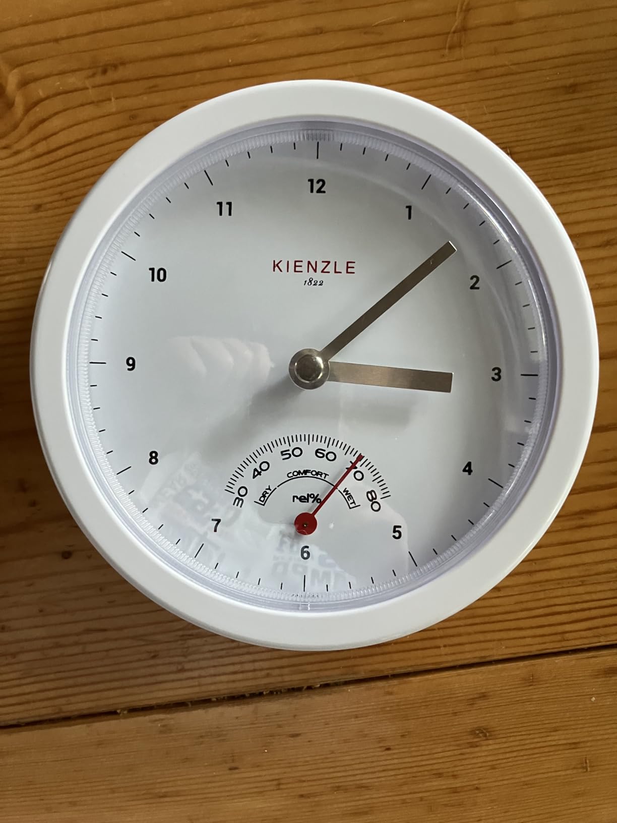 Gute Uhr für Fliesen