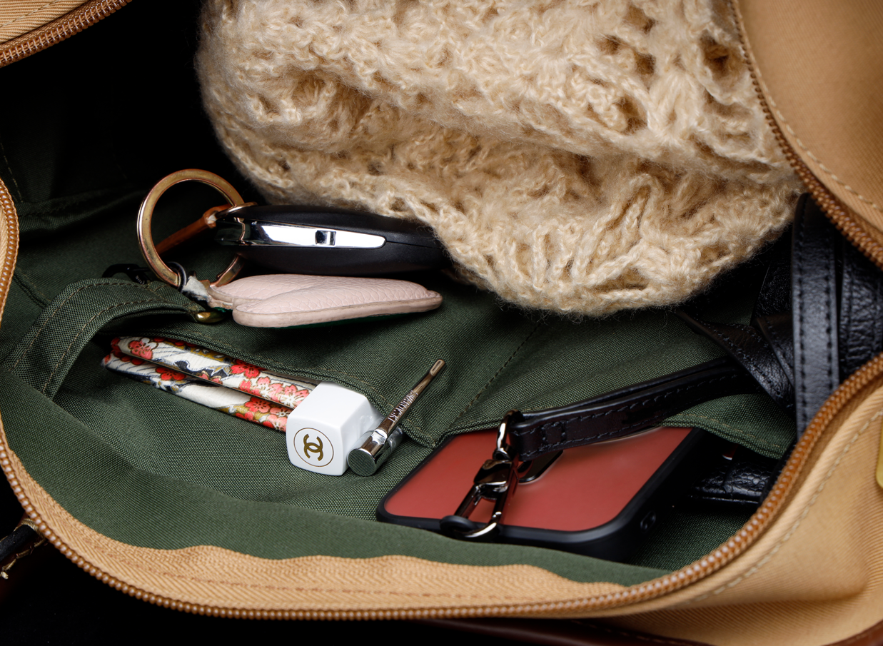 billingham-key-grip-handbag-handtasche-mit-wot-schulterriemen image 4