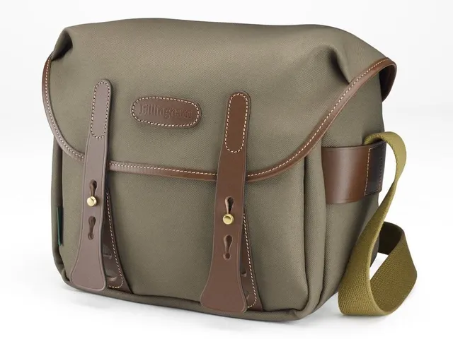 billingham-fstop-f2-8-kameratasche-schultertasche-cross-body image 1